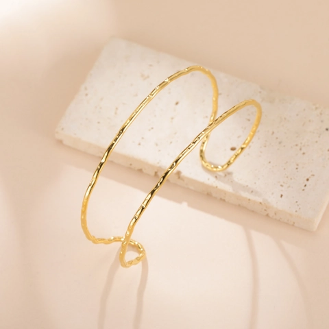Brazalete Minimalista de Acero Inoxidable 304 para Mujer Chapado en Oro Plata Doble Línea Textura Martillada Pulsera Abierta Joyería Geométrica Regalo