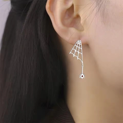 Orecchini a Ragnatela in Acciaio Inossidabile 304 Per Donna Gioielli Punk Gothic Halloween Orecchini a Lobo Ragno con Zirconia Rossa