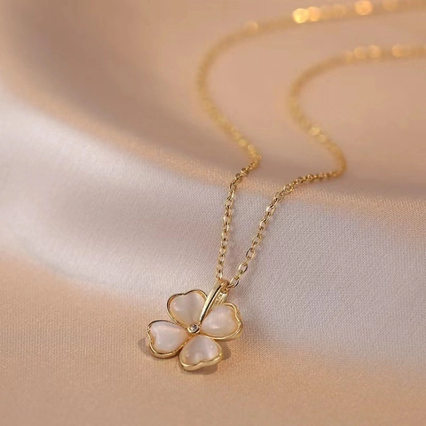 Mode Vierblättriges Kleeblatt Herz Anhänger Halskette Titanstahl Zirkonia Katzenaugenstein Eleganter Schmuck Geschenk Damen