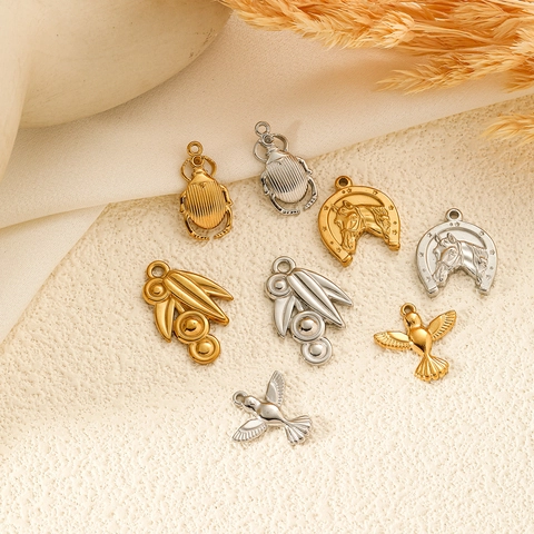 Stainless Steel Animal Botanical DIY Pendants For Jewelry Making Gold Silver Scarab Hummingbird Horse Bamboo Leaf Charms Accessory