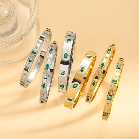 Vintage Luxury Titanium Steel Bangle For Women With Green Zirconia Emerald Rhinestone Gold Silver Plated Hinge Bracelet Jewelry