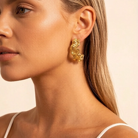 Boucles D'oreilles Créoles En Acier Inoxydable Plaqué Or 18K Design De Lave Irrégulier Plissé Pour Femmes Style Minimaliste