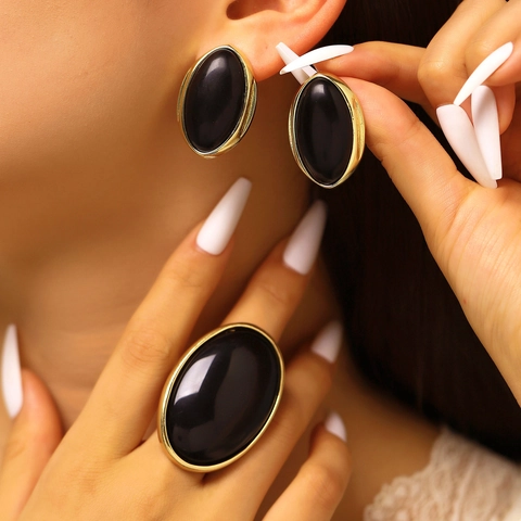 Vintage Oval Stud Earrings Resin Alloy Geometric Retro French Style For Women With 14k Gold Earring Post