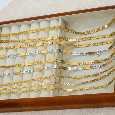 Collana Minimalista in Acciaio Inossidabile per Uomo Donna Placcata Oro 18K Catena Geometrica con Cuore e Scorpione Gioielli