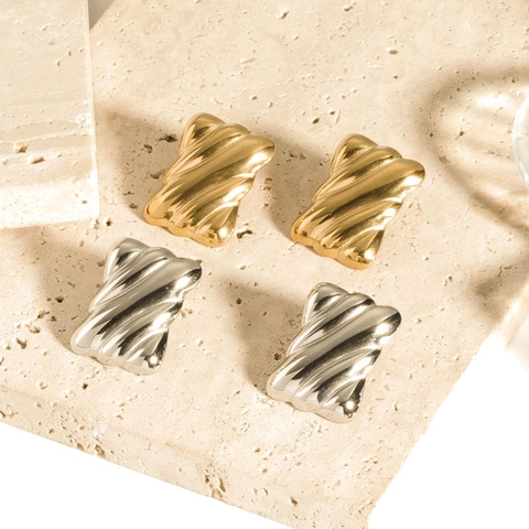 Orecchini a Bottone in Acciaio Inossidabile 304 con Texture a Onde Geometriche Oro Argento PVD Placcato Oro 18K Minimalista Donna
