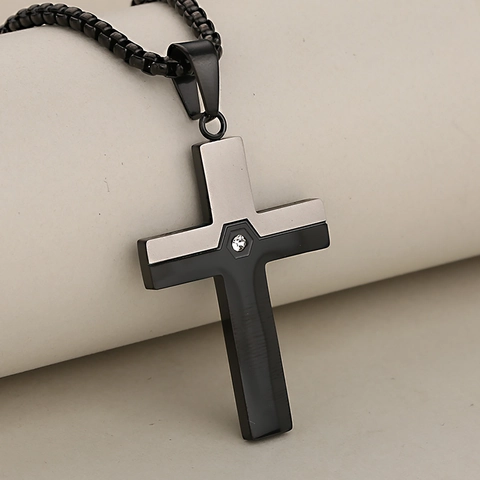 Ciondolo a Croce in Acciaio Inossidabile Con Zirconia Design Bicolore Oro Argento Nero Gioielli da Uomo Solo Ciondolo Senza Catena