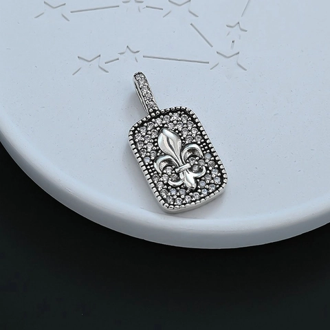 Franse Lelie Vierkante Plaat Hanger Halsketting Retro Hip Hop Zirkonia Volledig Ingelegd Koper Verzilverde Sieraden Vrouwen