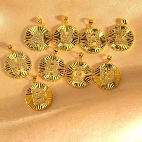 Mode Vergoldet Kupfer Rund Initial Anhänger Mikro Zirkonia Buchstabe Sonnenstrahl Charm Für Damen DIY Schmuckherstellung