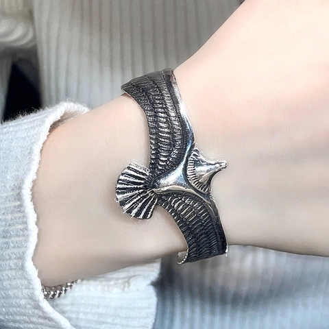 Vintage Versilbert Adler Offener Armreif Indianer Feder Armband Für Herren Damen Punk Stil Verstellbarer Manschette Schmuck