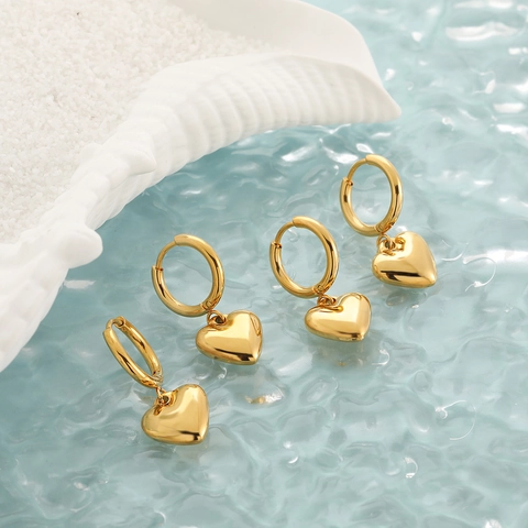 Boucles d'Oreilles Créoles Cœur en Acier Inoxydable Minimaliste pour Femmes Pendentif Cœur 3D Doré Bijoux de Mode