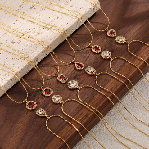 Collier Pendentif Cœur en Zircone en Acier au Titane Mode Ins Français Plaqué Or 18K Pierre Rouge Blanche pour Femme Bijoux