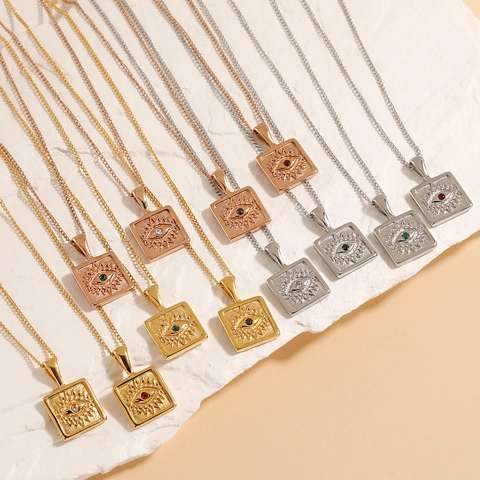 Collier Pendentif Carré Mauvais Œil en Acier Inoxydable Plaqué Or 18K Bijoux Rétro pour Femme