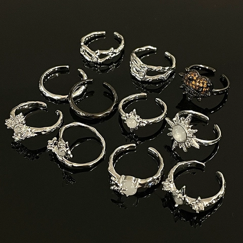 Bague Ouverte Irrégulière Vintage Punk Rayon d'Étoile Cœur Croix Pierre de Lune Zircon Cuivre Réglable pour Femmes Bijoux Gothiques Y2K