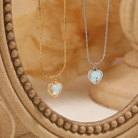 Collier Minimaliste en Acier Titane Avec Pendentif Cœur en Pierre de Lune Pour Femme Élégante Chaîne Serpent Ras du Cou Bijoux Cadeau