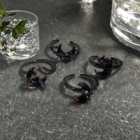 Gothic Dark Red Crescent Moon Rose Open Ring For Women Punk Snake Claw Adjustable Copper Zirconia Personalized Jewelry Gift