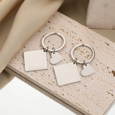 Portachiavi in Acciaio Inossidabile Lucidato Con Pendente a Cuore E Quadrato Anello Portachiavi Minimalista in Metallo Per Donna Uomo