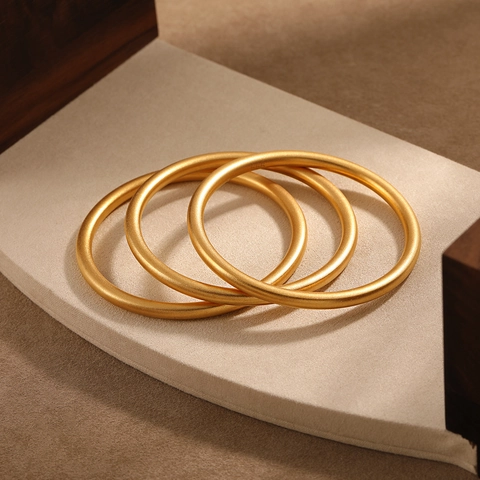 Women's Ancient Style Matte Gold Plated Titanium Steel Round Bangle Bracelet Fashion Elegant Frosted Plain Circle Hand Jewelry Gift