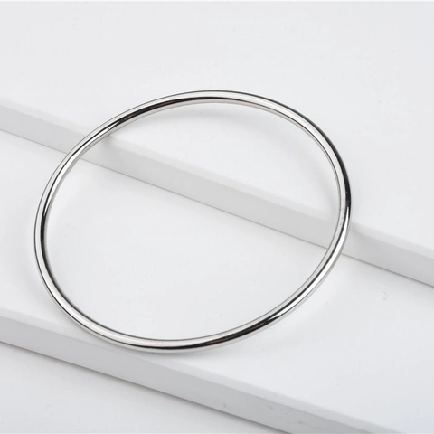 Brazalete Minimalista de Acero Inoxidable Chapado en Oro 24K Sólido Simple Círculo Liso Brazalete para Mujer Joyería de Viaje Diario Regalo