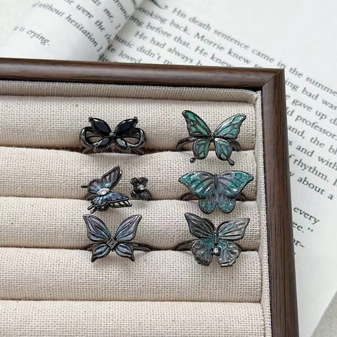 Bague Ouverte Papillon Gothique Vintage pour Femmes Style Punk Sombre Émail en Cuivre Avec Zirconium Coloré Réglable