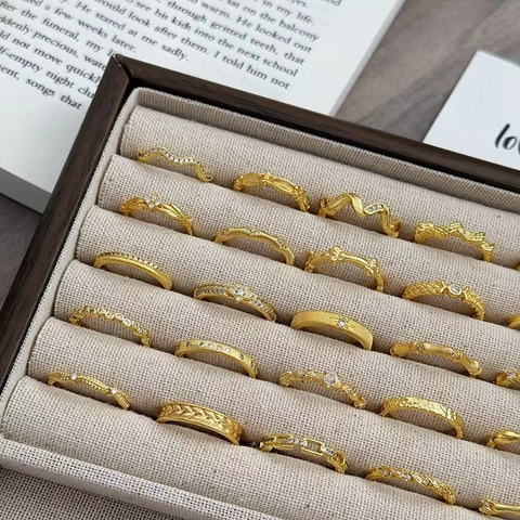 Vintage Französischer Minimalismus Kupfer Ring Für Damen Vergoldet Unregelmäßig Geometrisch Verstellbar Zirkon Eingelegter Ring