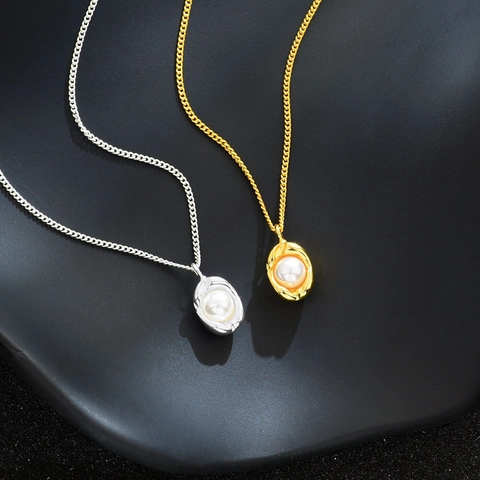 Elegant Irregular Molten Metal Artificial Pearl Pendant Necklace For Women Light Luxury Gold Silver Plated Copper Chain Necklaces Jewelry Gift