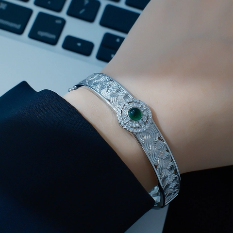Vintage Silver Color Copper Woven Lace Bracelet For Women With Green Round Gemstone Rhinestones Retro Chinese Bangle Jewelry