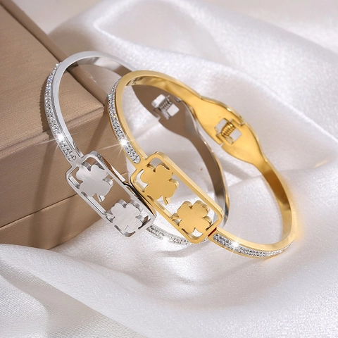Bracelet Jonc Élégant en Acier Inoxydable Trèfle à Quatre Feuilles Incrusté de Strass Or Argent Plaqué pour Femme Bijoux de Mode