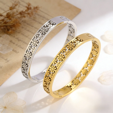 Fashion Hollow Daisy Stainless Steel Bangle Women Elegant Vintage Flower Pattern Gold Silver Cuff Bracelet Jewelry Gift