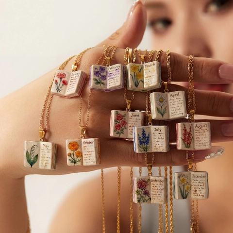 Collana Con Pendente a Libro Fiore di Nascita Rame Placcato Oro 14K Retrò Floreale Dipinto a Mano 12 Mesi Regalo Gioielli Donna