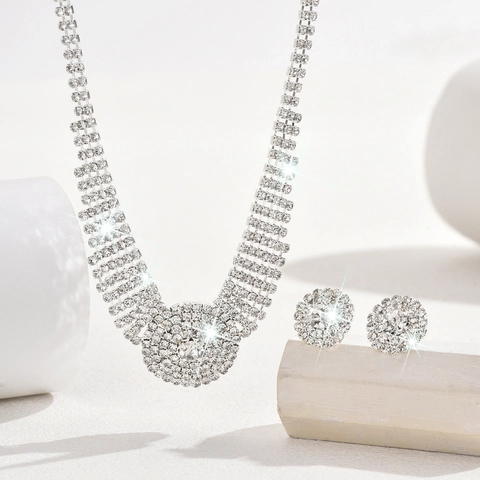 Set Gioielli da Sposa Matrimonio Brillante Strass Tondo Tonalità Argento Collana E Orecchini Per Donna Accessori Per Feste Serale