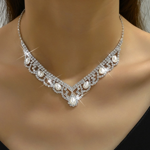 Luxus Vintage Versilbertes Kupfer Strass Künstliche Perlenimitat Schmuckset V-Form Statement Halskette Mit Passenden Tropfenohrringen Für Damen Hochzeit Party Schmuck Geschenk