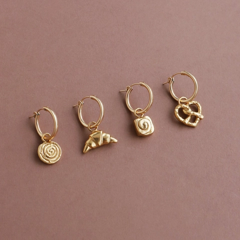 Gold Plated Copper Food Shape Pendant Necklace Earrings Creative Croissant Pretzel Cinnamon Roll For Women Fashion Jewelry Accessories