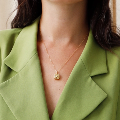Gold Plated Copper Food Shape Pendant Necklace Earrings Creative Croissant Pretzel Cinnamon Roll For Women Fashion Jewelry Accessories