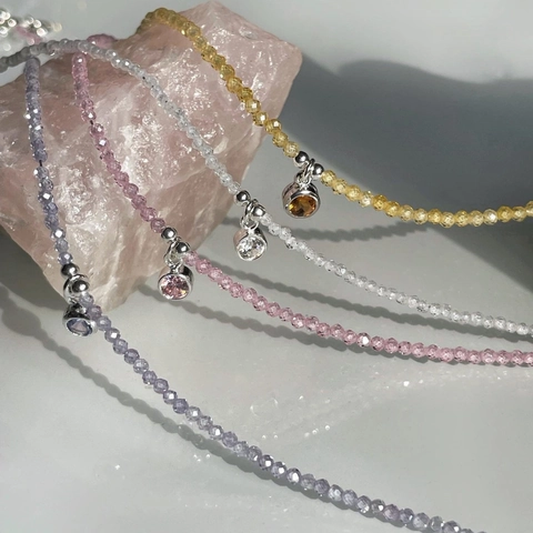 Collana di Perline Sfaccettate in Rame Minimalista da Donna Con Ciondolo Tondo in Zirconia Elegante Catena a Girocollo Gioielli
