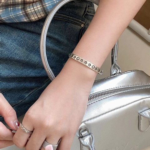 Bracciale Rigido Aperto con Motivo a Stelle per Donna Rame Placcato Argento Sterling 925 Traforato Stile Punk Regolabile Gioielli