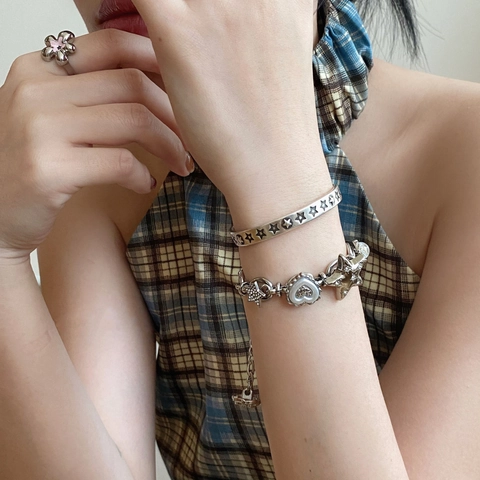 Bracciale Rigido Aperto con Motivo a Stelle per Donna Rame Placcato Argento Sterling 925 Traforato Stile Punk Regolabile Gioielli
