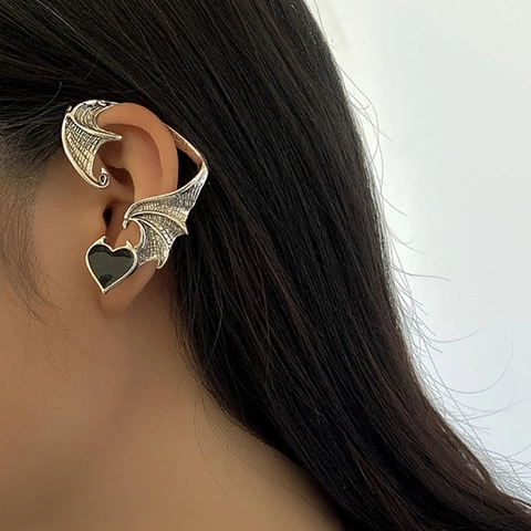 Vintage Gothic Dragon Wing Heart Ear Cuff For Women Antique Silver Color Alloy Enamel Bat Wing Stud Earring Punk Jewelry Gift