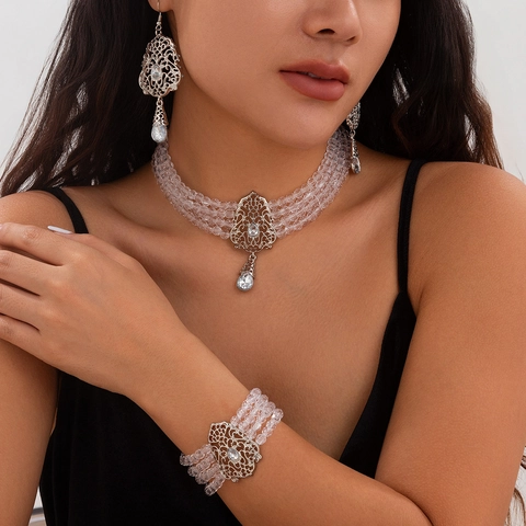 Set di Gioielli Vintage con Collana Choker Bracciale E Orecchini in Perline di Cristallo Multistrato Lega Filigrana Goccia Nappina per Donna