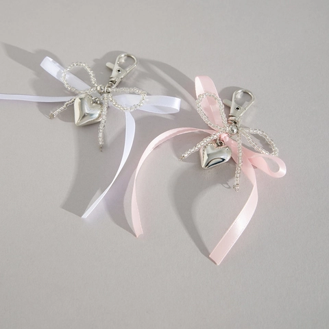 Porte-clés Pendentif Cœur Nœud en Satin Doux Rose Et Blanc Perlé Bijou de Sac en Alliage pour Femmes Filles