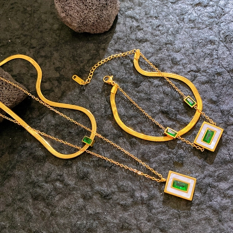 18K Vergoldetes 316L Edelstahl Zweilagig Schmuckset Für Damen Vintage Smaragdgrün Zirkonia Quadratisch Weiß Muschel Anhänger Halskette Armband Pendler Schmuck