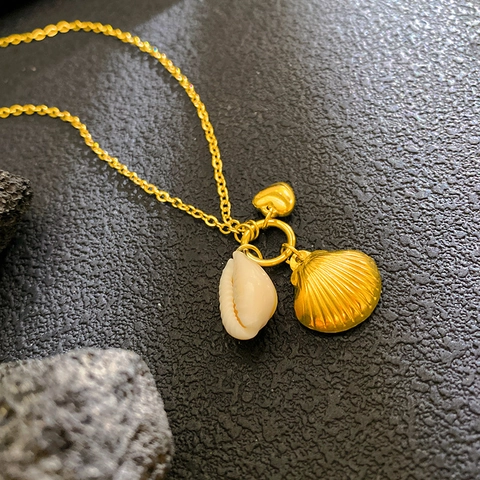 Collana con Pendente a Cuore e Conchiglia alla Moda per Donna in Acciaio Inossidabile Conchiglia Elegante Oro Argento