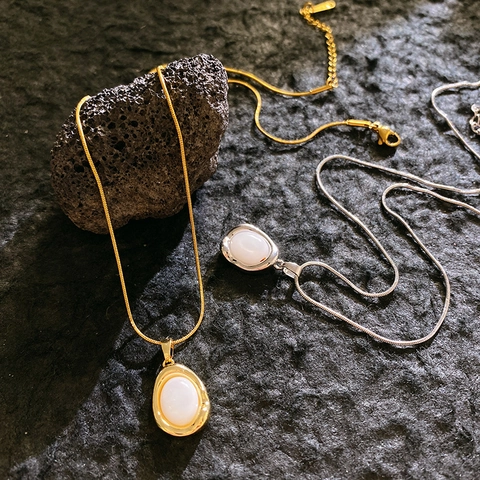 Minimalist Stainless Steel Snake Chain Necklace Women Elegant Oval Copper Synthetic Moonstone Pendant Gold Silver Jewelry