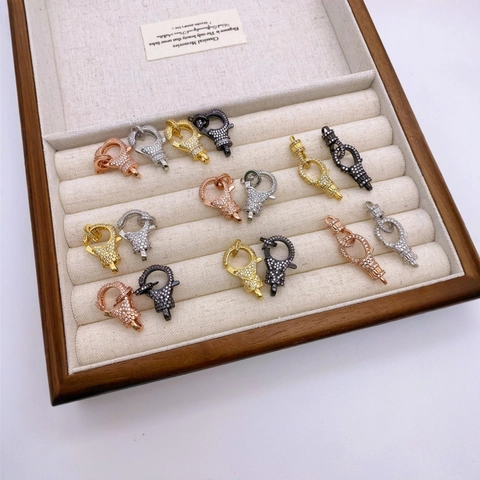 Chiusura a Moschettone in Rame Placcato Oro 18K con Zirconi Micro Pavé a Forma di Cuore Farfalla per Creazione di Gioielli DIY Collane Bracciali