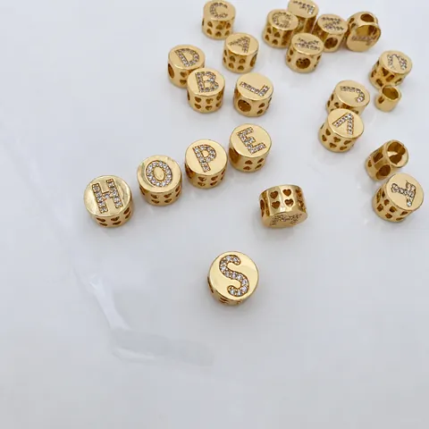 DIY 26 Perline Alfabeto Per Bracciale Collana Realizzazione Rame Placcato Oro Micro Pave Zirconia Grande Foro Lettera Fascino Risultati Dei Gioielli