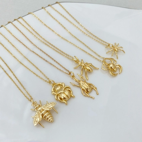 Realistischer Insekten Anhänger Für DIY Schmuckherstellung Kupfer Metall Biene Spinne Käfer Form Gold Silber Plattiert Charms Ohne Kette