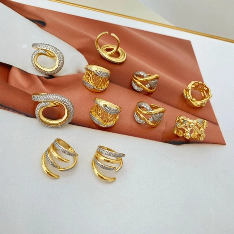 Unregelmäßiger 18K Vergoldeter Kupfer Offener Ring Für Damen Mit Zirkonia Eingelegt Vintage Geometrischer Designer Mode Schmuck