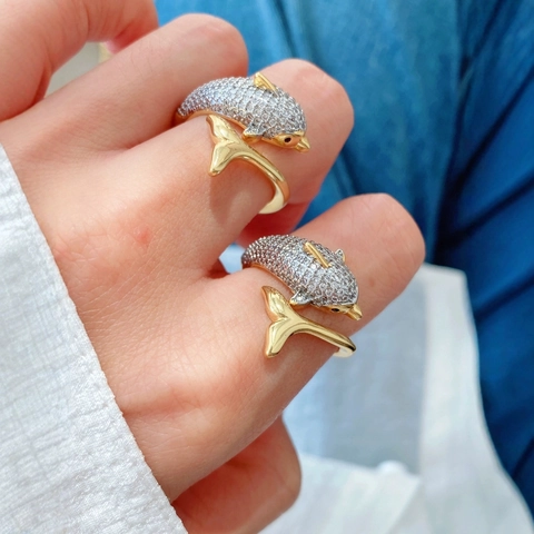 Anello in Rame Placcato Oro 18K con Zircone Apertura Regolabile per Donna Vintage Lussuoso Impilabile Delfino Geometrico
