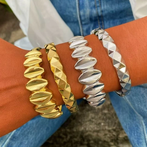 Juego de Joyas de Brazalete Y Anillo de Cobre Chapado en Oro de 18K Para Mujer Joyas de Mano Minimalistas Con Patrón de Diamantes