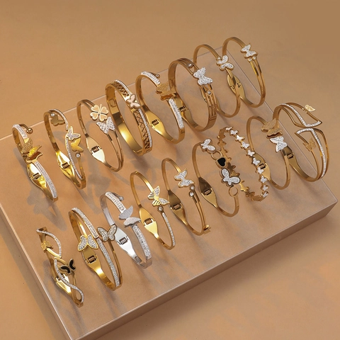 Mode Edelstahl Schmetterling Armreif Armband Strass Zirkonia Offener Armreif Europäischer Stil Damen Schmuck