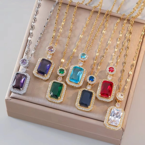 Collana Vintage in Acciaio al Titanio con Zirconia Anello Orecchini per Donna Ciondolo in Cristallo Verde Rosso Blu Taglio Smeraldo Set di Gioielli